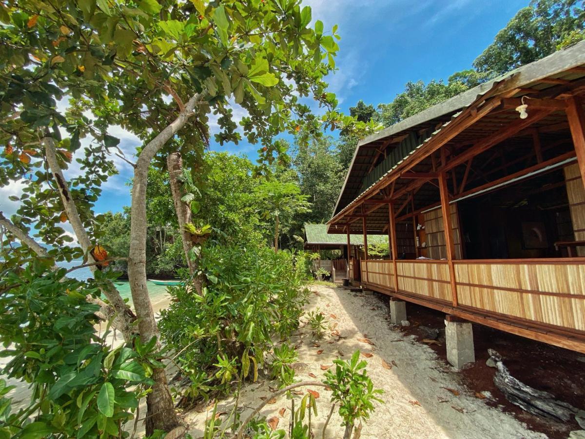 Raja Ampat Eco Lodge Tapokreng Ngoại thất bức ảnh